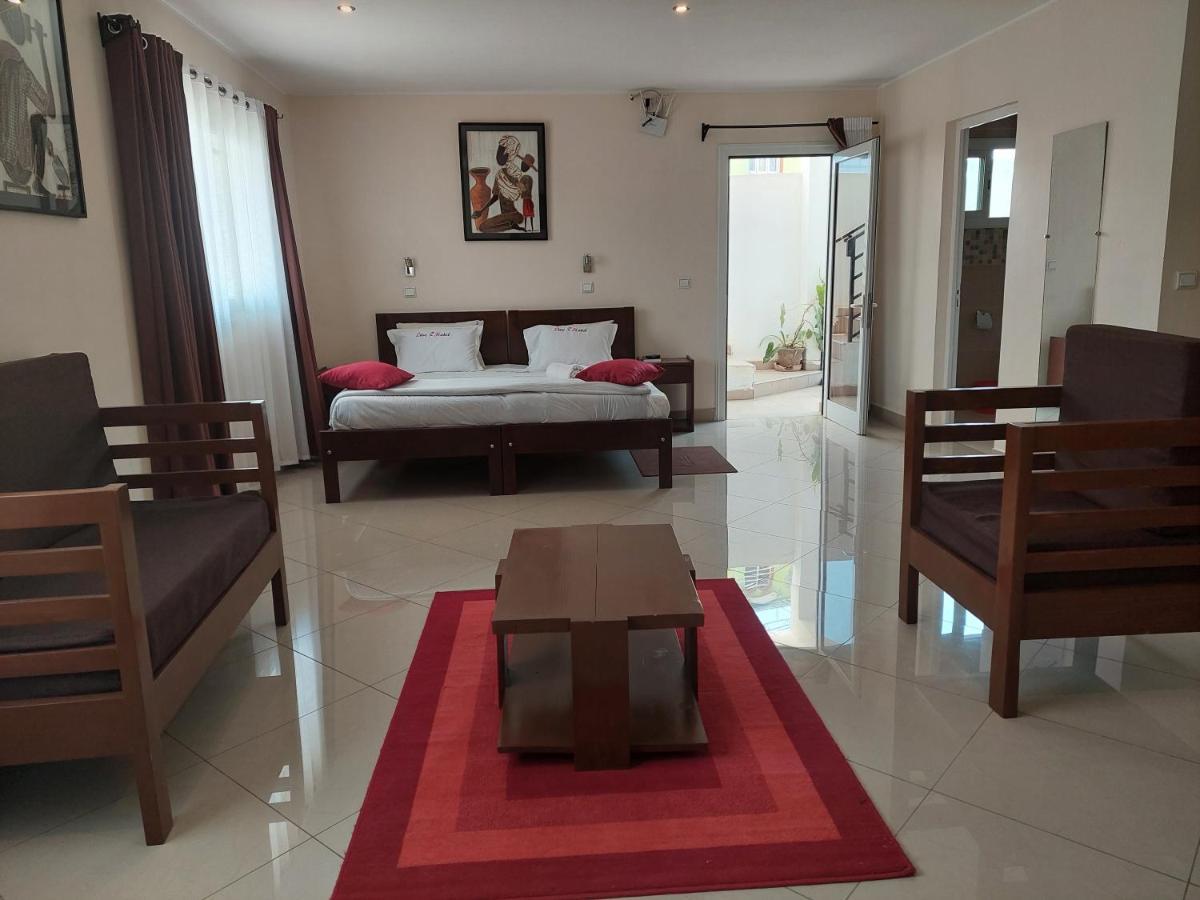 Live Hotel Ανταναναρίβο Εξωτερικό φωτογραφία